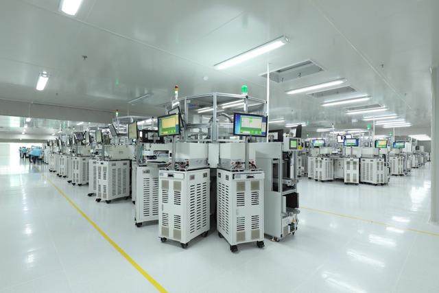 OPPO手機品質(zhì)背后的秘密 走進工廠后的深度感悟